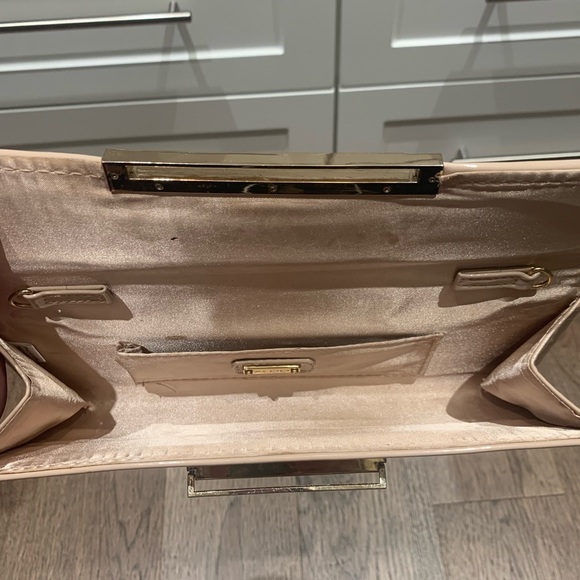 Aldo nude clutch - Picture 3 of 3